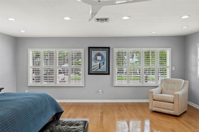480 W DAVIS BOULEVARD, Tampa, FL 33606