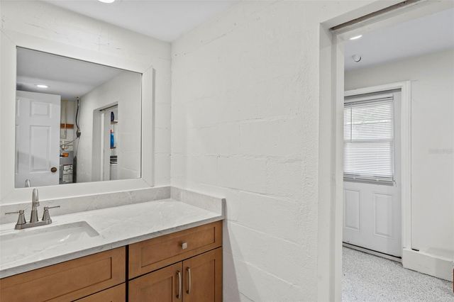 480 W DAVIS BOULEVARD, Tampa, FL 33606