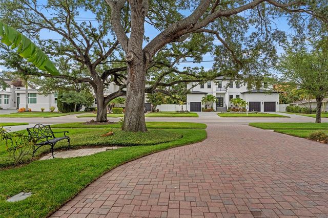 480 W DAVIS BOULEVARD, Tampa, FL 33606