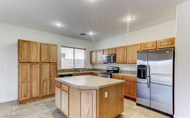 4761 Leone Avenue, Pahrump, NV 89061