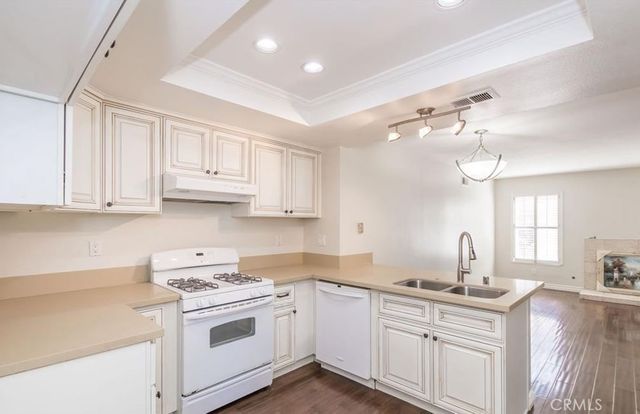 2100 Sunny Ridge Place, Fullerton, CA 92833