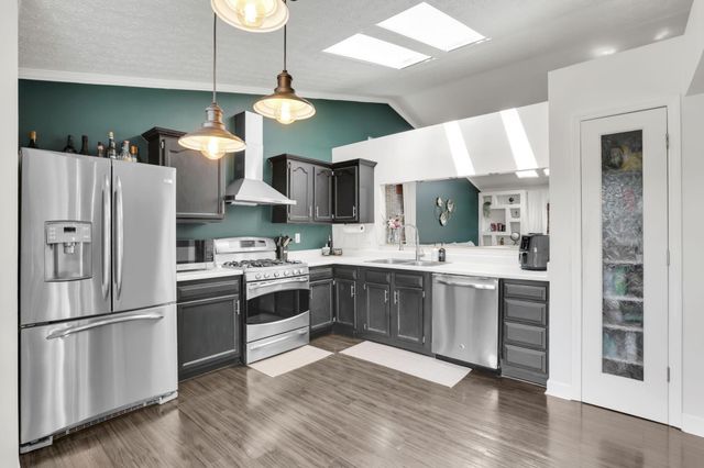 4378 Charleston Ridge Court, Grove City, OH 43123