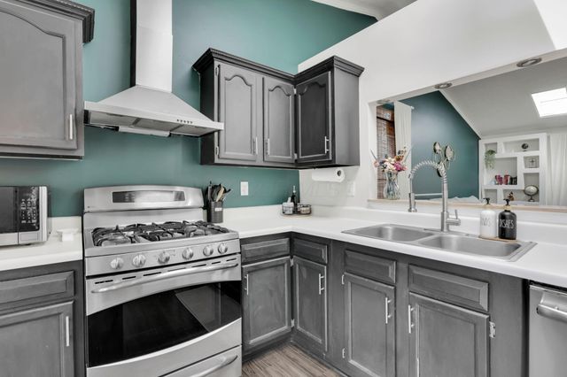 4378 Charleston Ridge Court, Grove City, OH 43123