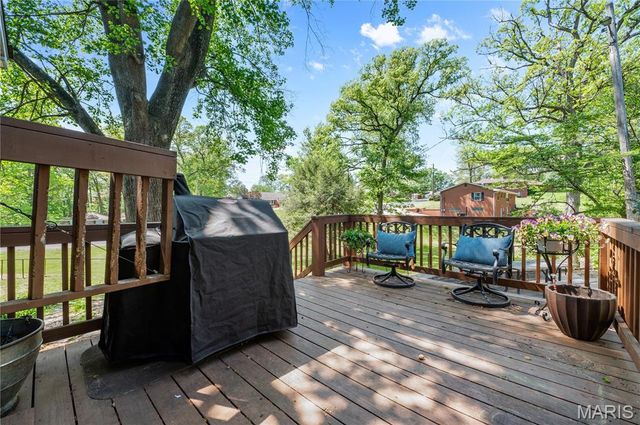 281 S 9th Street, East Alton, IL 62024