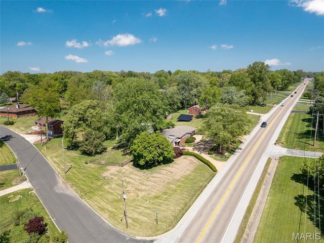 281 S 9th Street, East Alton, IL 62024