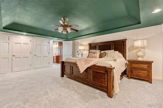 281 S 9th Street, East Alton, IL 62024