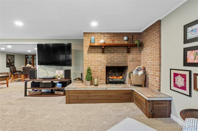 281 S 9th Street, East Alton, IL 62024