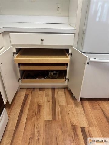 1409 Cedar Village Boulevard 1409, East Brunswick, NJ 08816