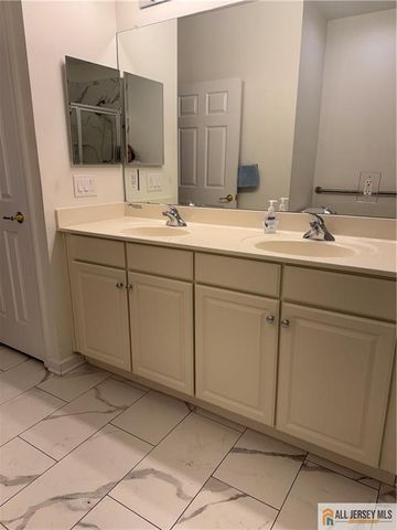 1409 Cedar Village Boulevard 1409, East Brunswick, NJ 08816