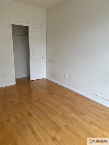 1409 Cedar Village Boulevard 1409, East Brunswick, NJ 08816