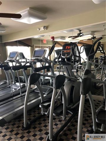 1409 Cedar Village Boulevard 1409, East Brunswick, NJ 08816