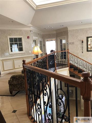 1409 Cedar Village Boulevard 1409, East Brunswick, NJ 08816