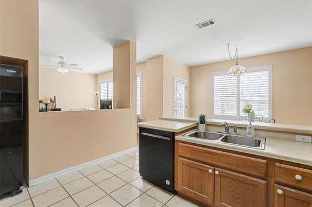 117 Verbena DR, Georgetown, TX 78633