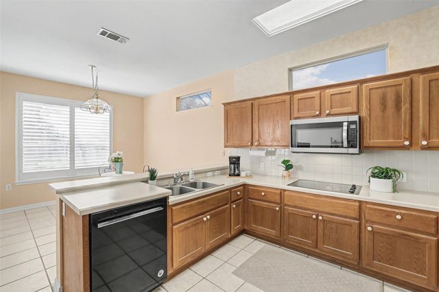 117 Verbena DR, Georgetown, TX 78633