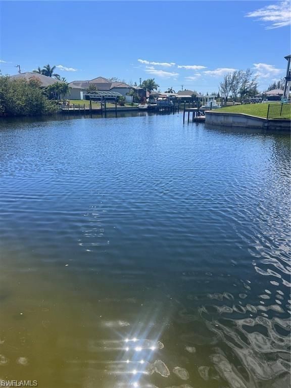 Image 3 of property listing at 512 NW 38th PL, Cape Coral, FL 33993