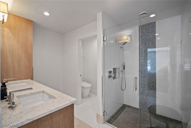 266 Egret AVE, Naples, FL 34108