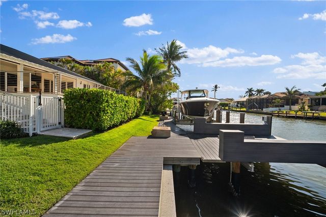 266 Egret AVE, Naples, FL 34108