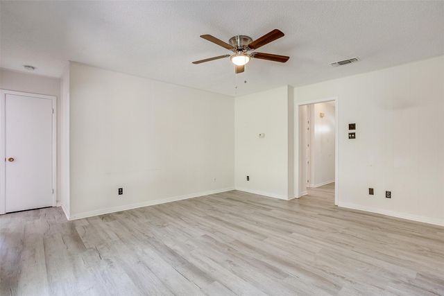 1104 Julie Street, Weatherford, TX 76086