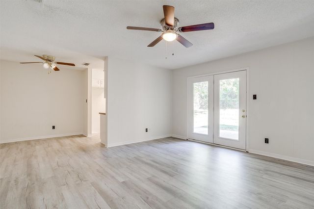 1104 Julie Street, Weatherford, TX 76086