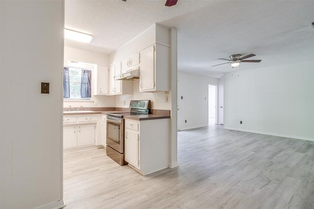 1104 Julie Street, Weatherford, TX 76086