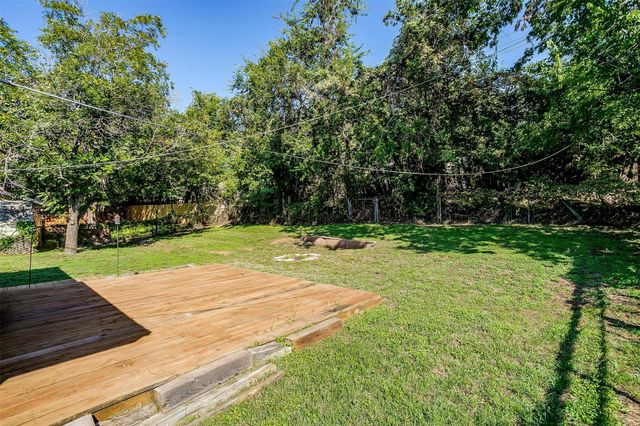 1104 Julie Street, Weatherford, TX 76086