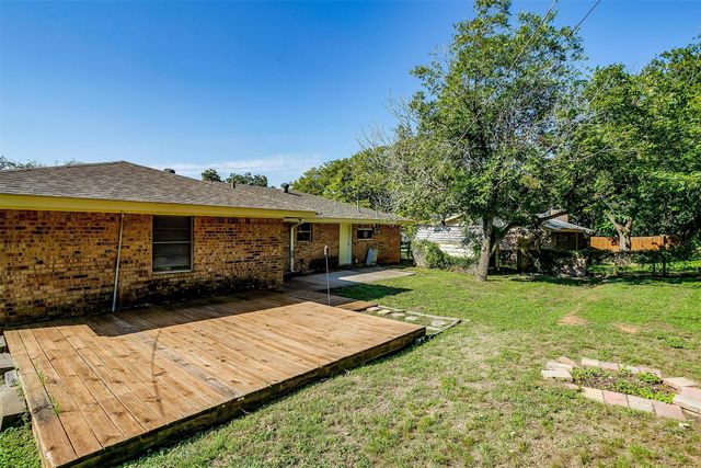 1104 Julie Street, Weatherford, TX 76086