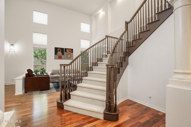 921 Ellesmere Way, Oak Park, CA 91377