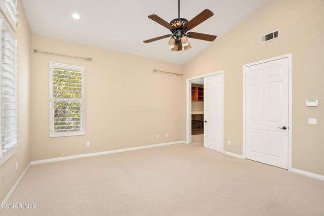 921 Ellesmere Way, Oak Park, CA 91377