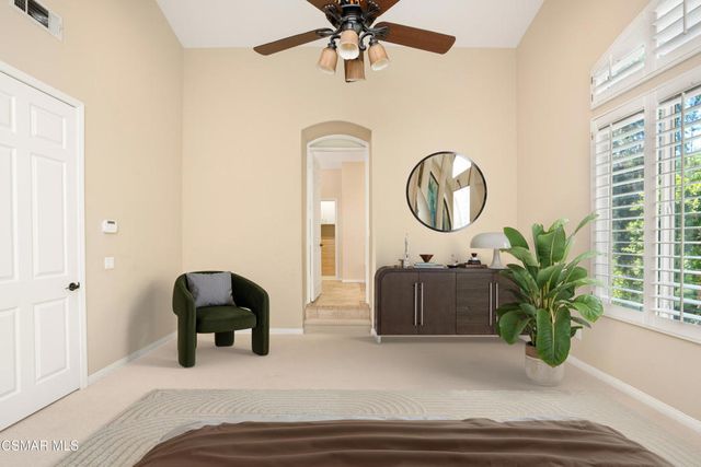 921 Ellesmere Way, Oak Park, CA 91377