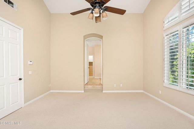 921 Ellesmere Way, Oak Park, CA 91377