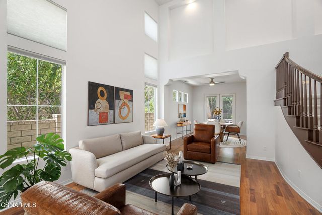 921 Ellesmere Way, Oak Park, CA 91377