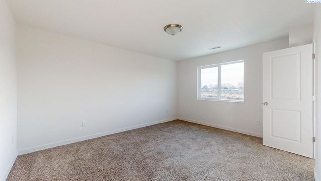 4738 W Quinault Place, Kennewick, WA 99336