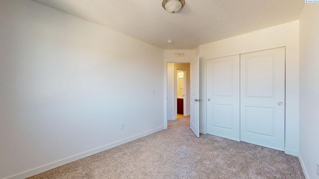 4738 W Quinault Place, Kennewick, WA 99336