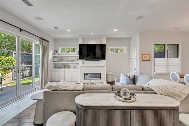 3119 Spring Willow Road 36, Oklahoma City, OK 73116