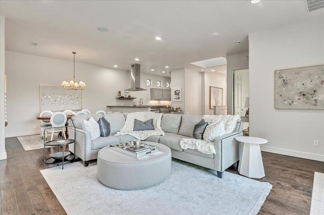 3119 Spring Willow Road 36, Oklahoma City, OK 73116