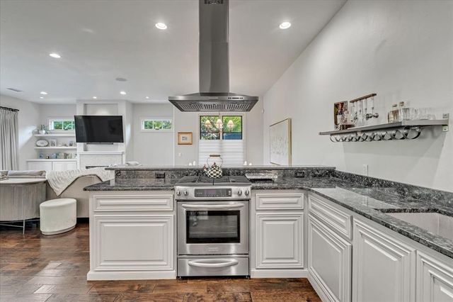 3119 Spring Willow Road 36, Oklahoma City, OK 73116