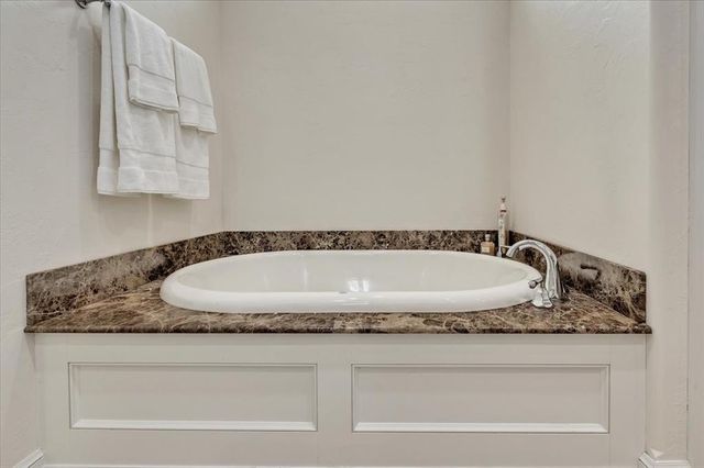 3119 Spring Willow Road 36, Oklahoma City, OK 73116