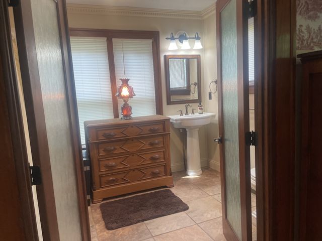 109 MILES Avenue, Girard, PA 16417