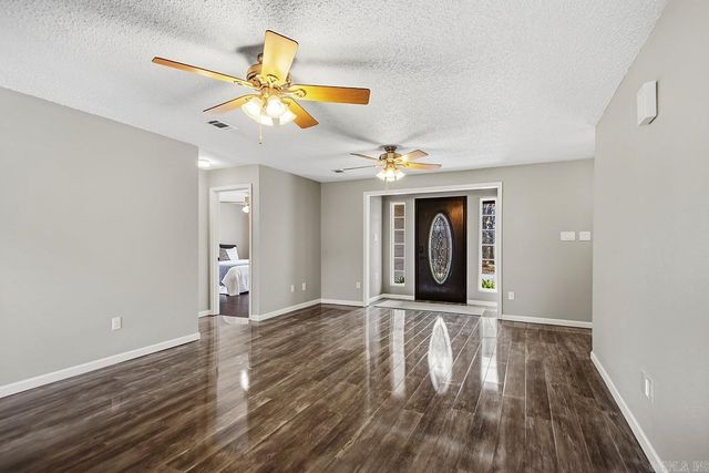 117 W Lea Circle, Bryant, AR 72022