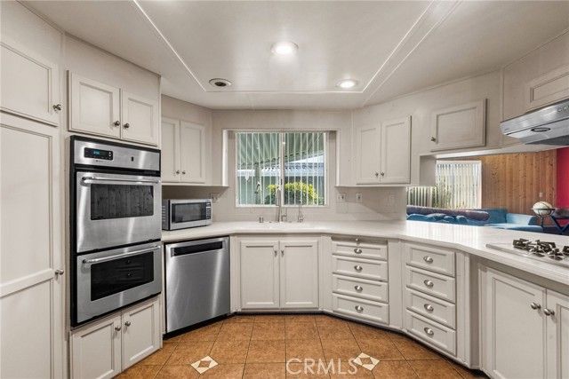 4095 Fruit Street 852, La Verne, CA 91750