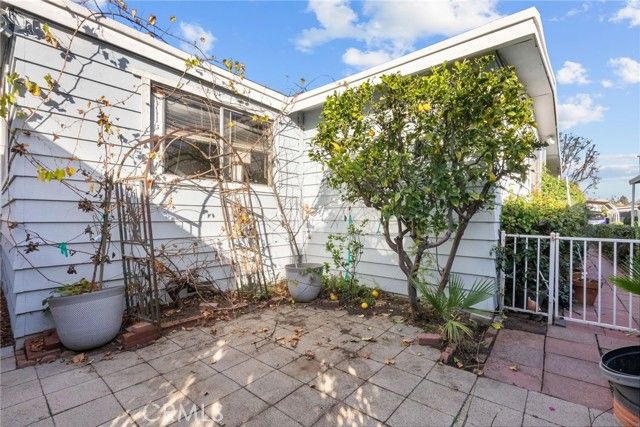 4095 Fruit Street 852, La Verne, CA 91750