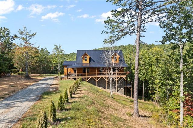 147 Leisure Way, Dobson, NC 27030