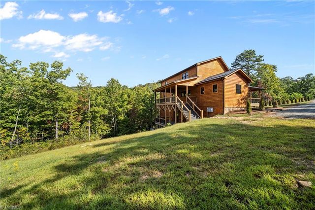 147 Leisure Way, Dobson, NC 27030