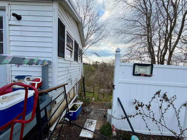 118 Corlis Avenue, Brooksville, KY 41004