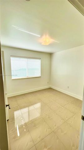 8227 Crespi Boulevard 4, Miami Beach, FL 33141