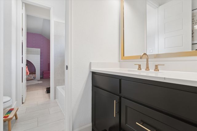 582 Broadleaf Way, Haslet, TX 76052