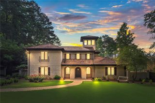 130 Woodlawn NE Drive, Marietta, GA 30067