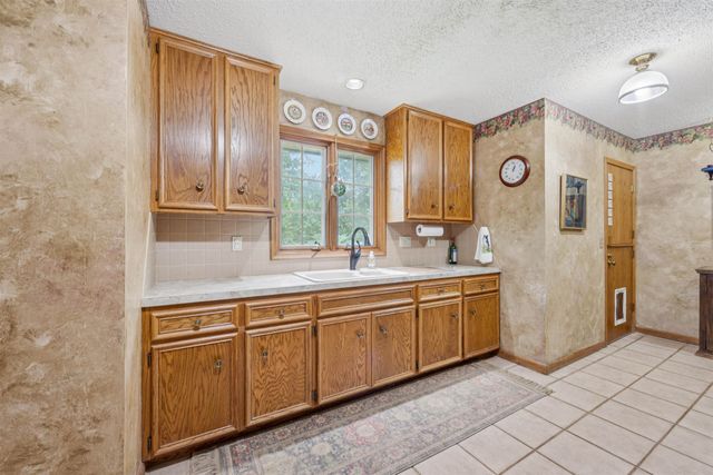 11 N Sandpiper St, Wichita, KS 67230