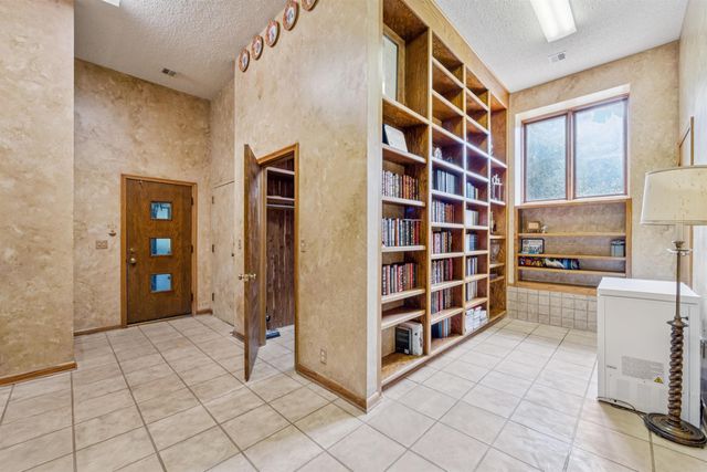 11 N Sandpiper St, Wichita, KS 67230