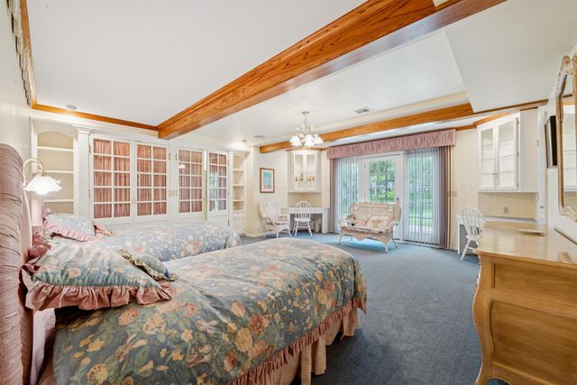 11 N Sandpiper St, Wichita, KS 67230